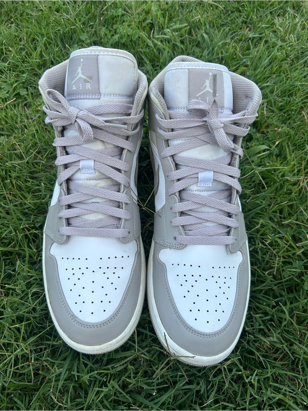 Nike Air Jordan 1 Mid Linen College Grey White 554724-082 Men's Size 11.5